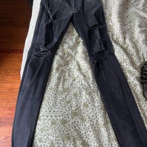Distressed Black amiri Skinny Jeans